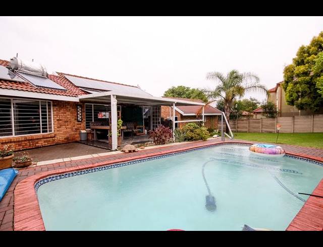 3 BEDROOM HOUSE FOR SALE IN THE REEDS